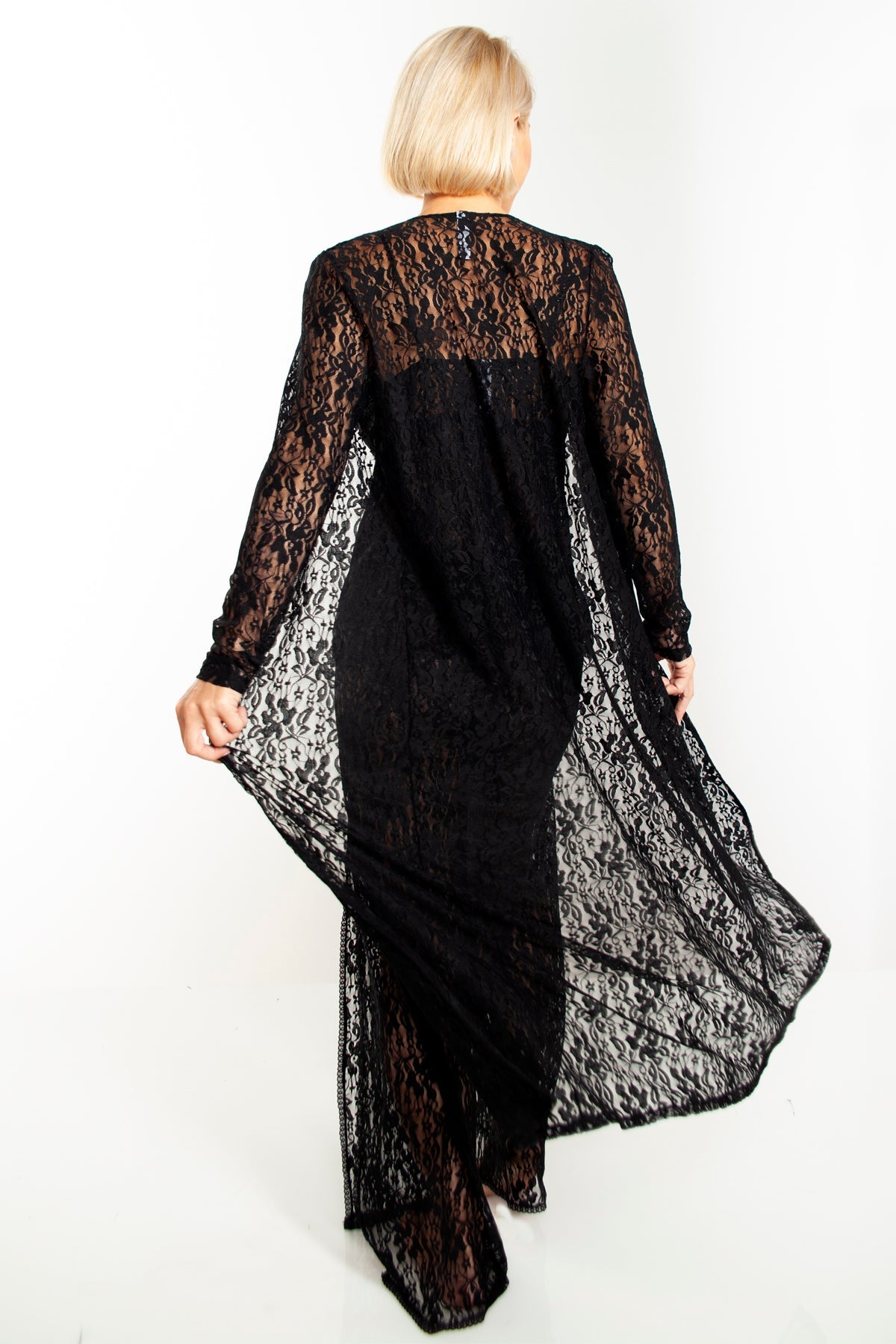 Up All Night Stretch Lace Duster_Rhonda_Shear_2