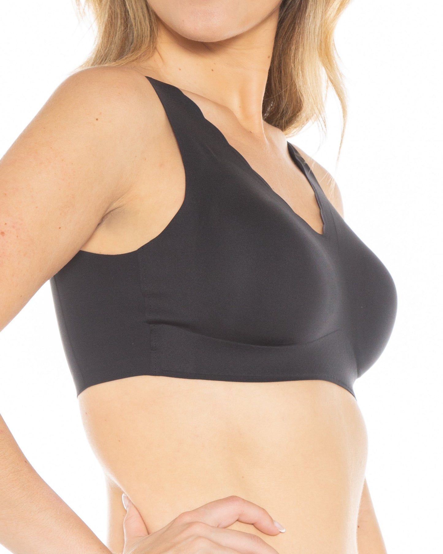 Invisible Edge Bra w/ Scallop Neckline