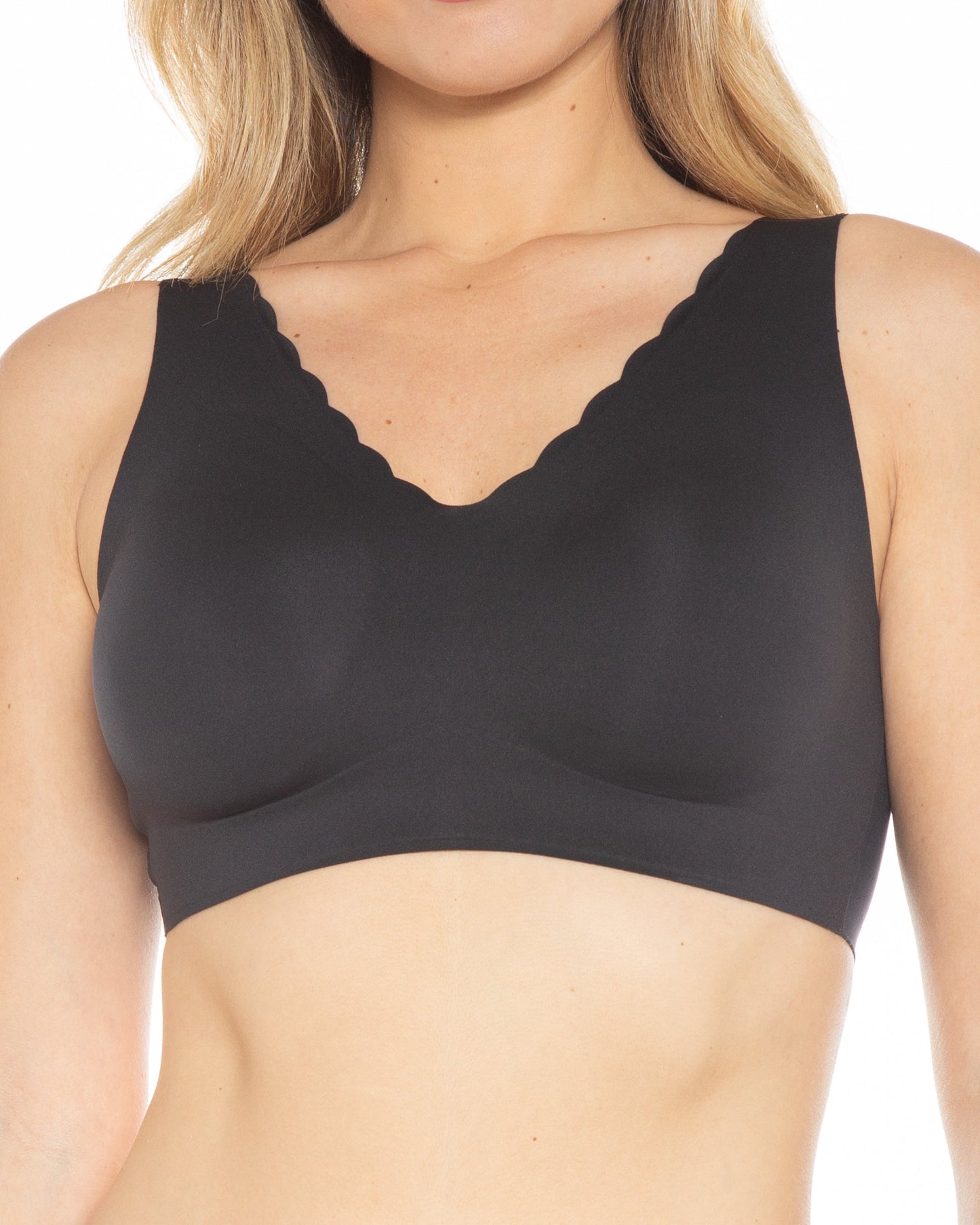 Invisible Edge Bra w/ Scallop Neckline