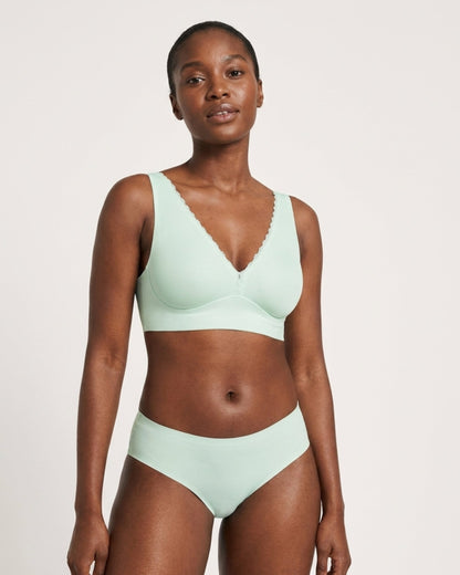 Infinity Edge Deep Plunge Bra with Back Closure
